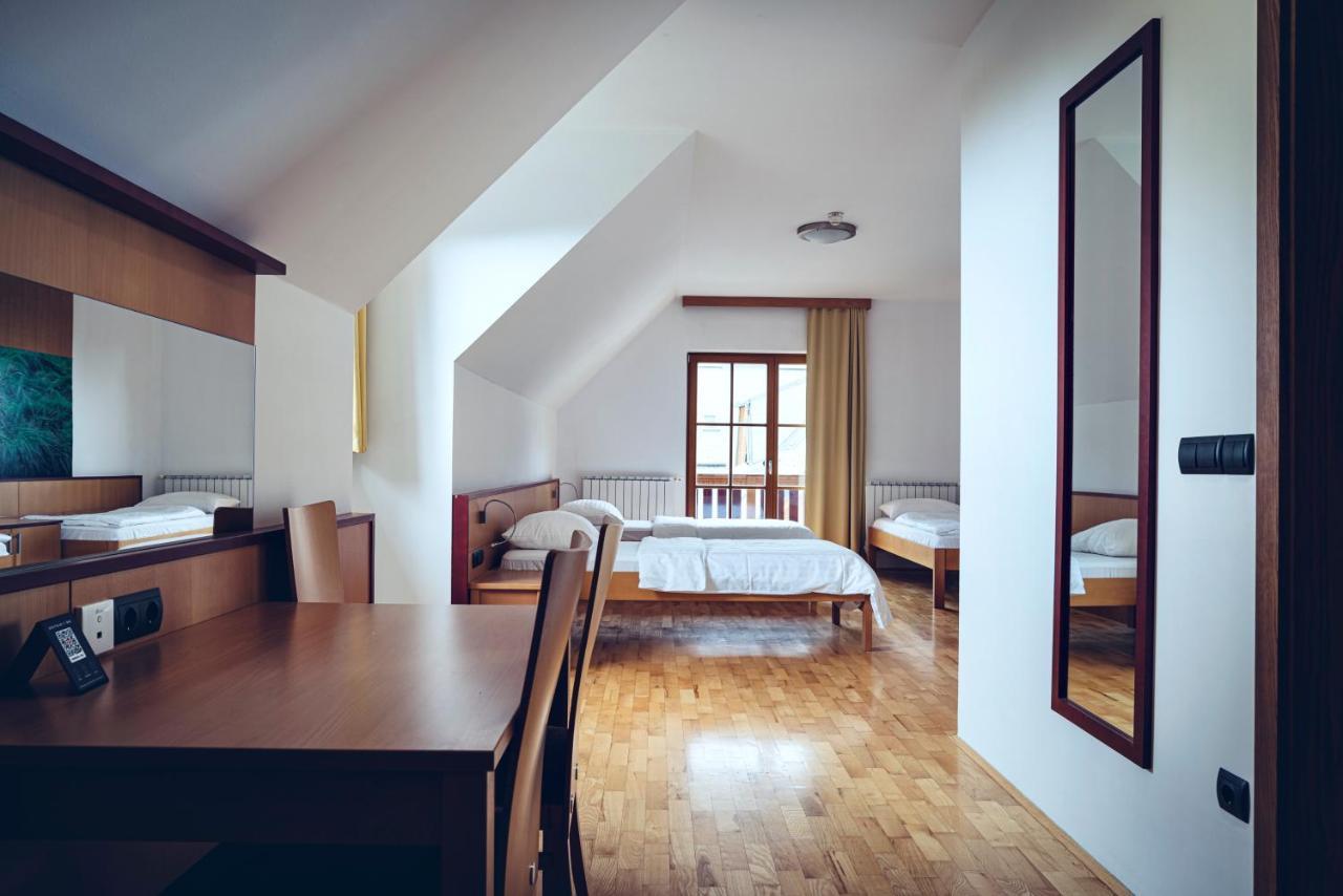 הוקו פורז'ה Pohorje Village Wellbeing Resort - Forest Hotel Videc מראה חיצוני תמונה